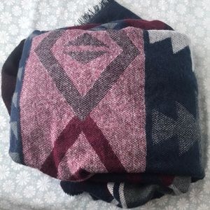 Old navy blanket scarf
